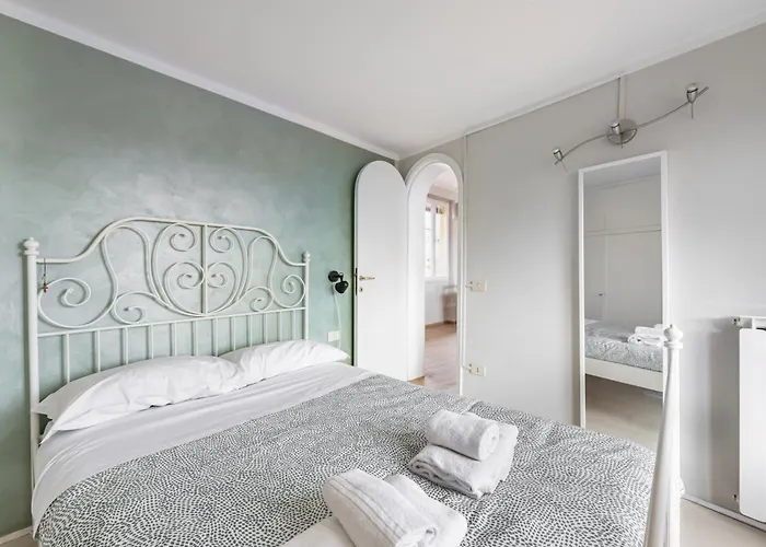 Piazza Della Signoria Bright Apartment With Terrace!